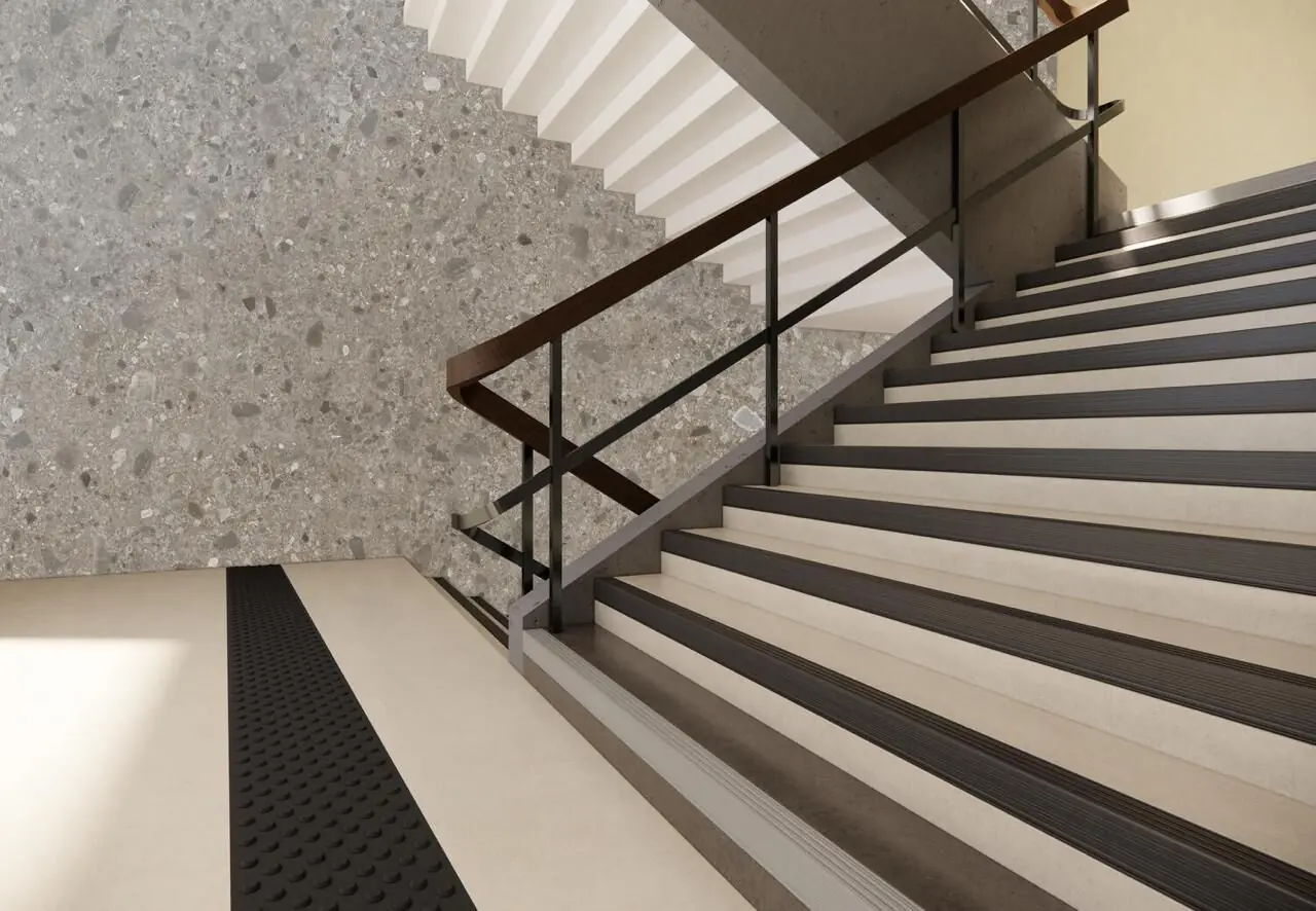 Terrazzo görünümlü zemin uygulanmış merdiven
